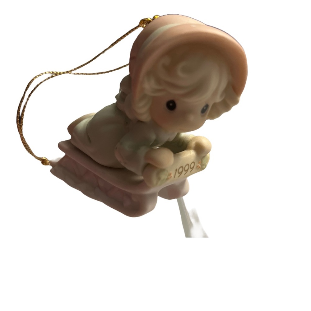 Charming Pink Ornament with Gold Accents